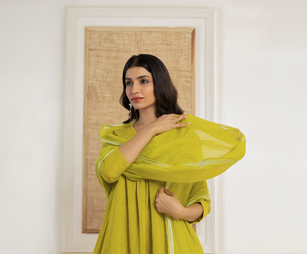 5 Must-Have Summer Kurta Sets for Every Occasion