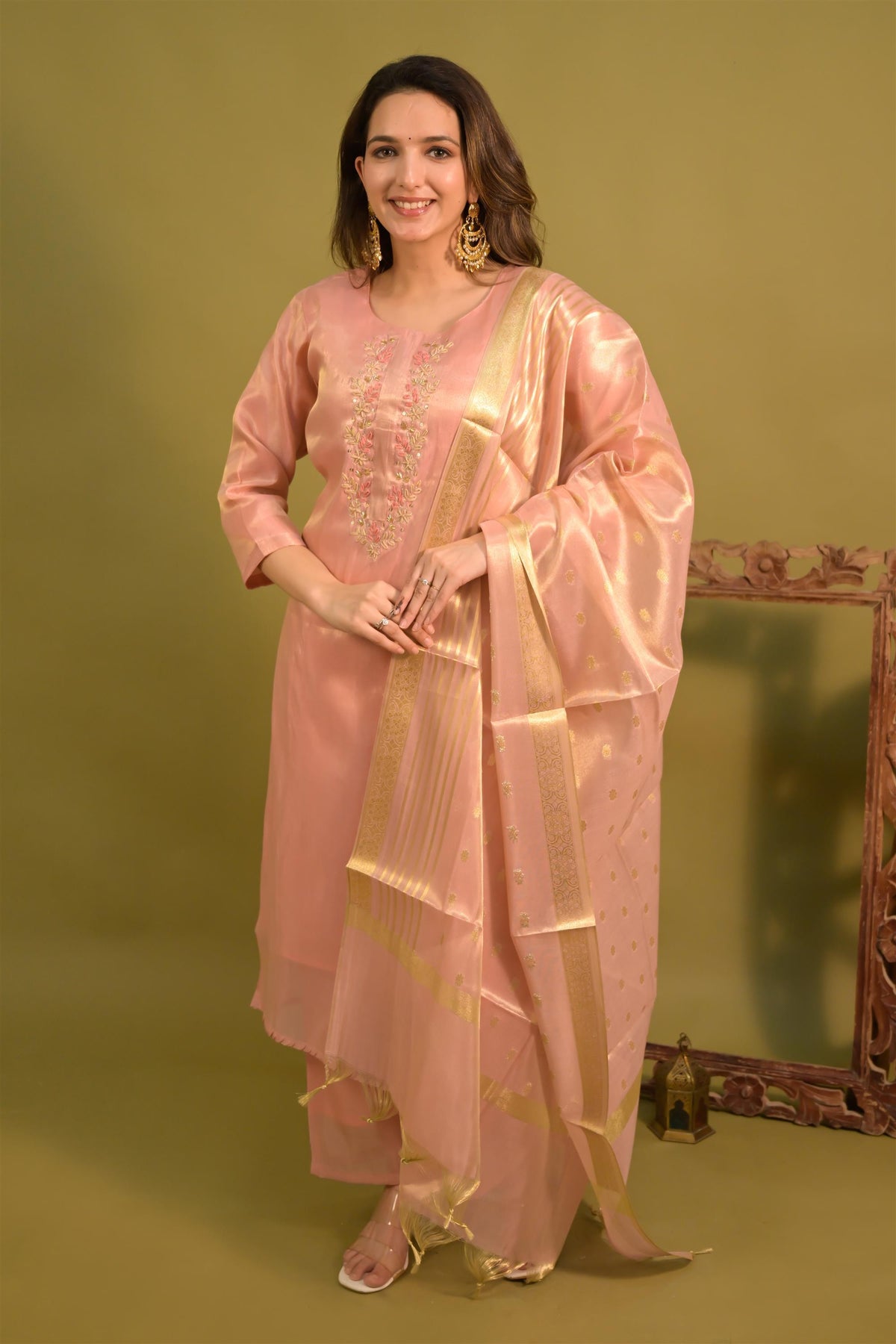 Banarasi Embroidered Pink Kurta Set