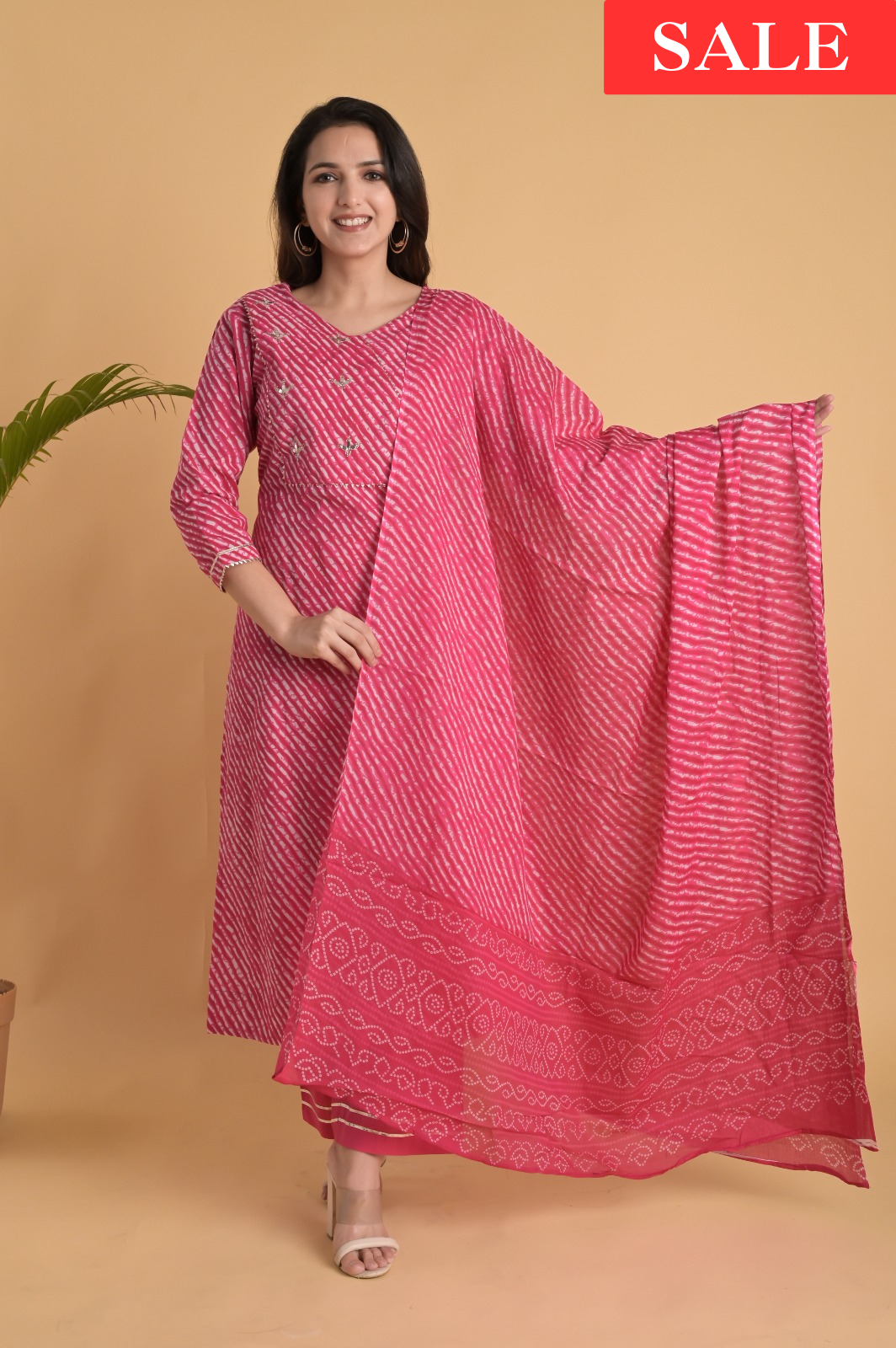 Light Pink Leheriya Cotton Kurta Pant Set With Organza Dupatta