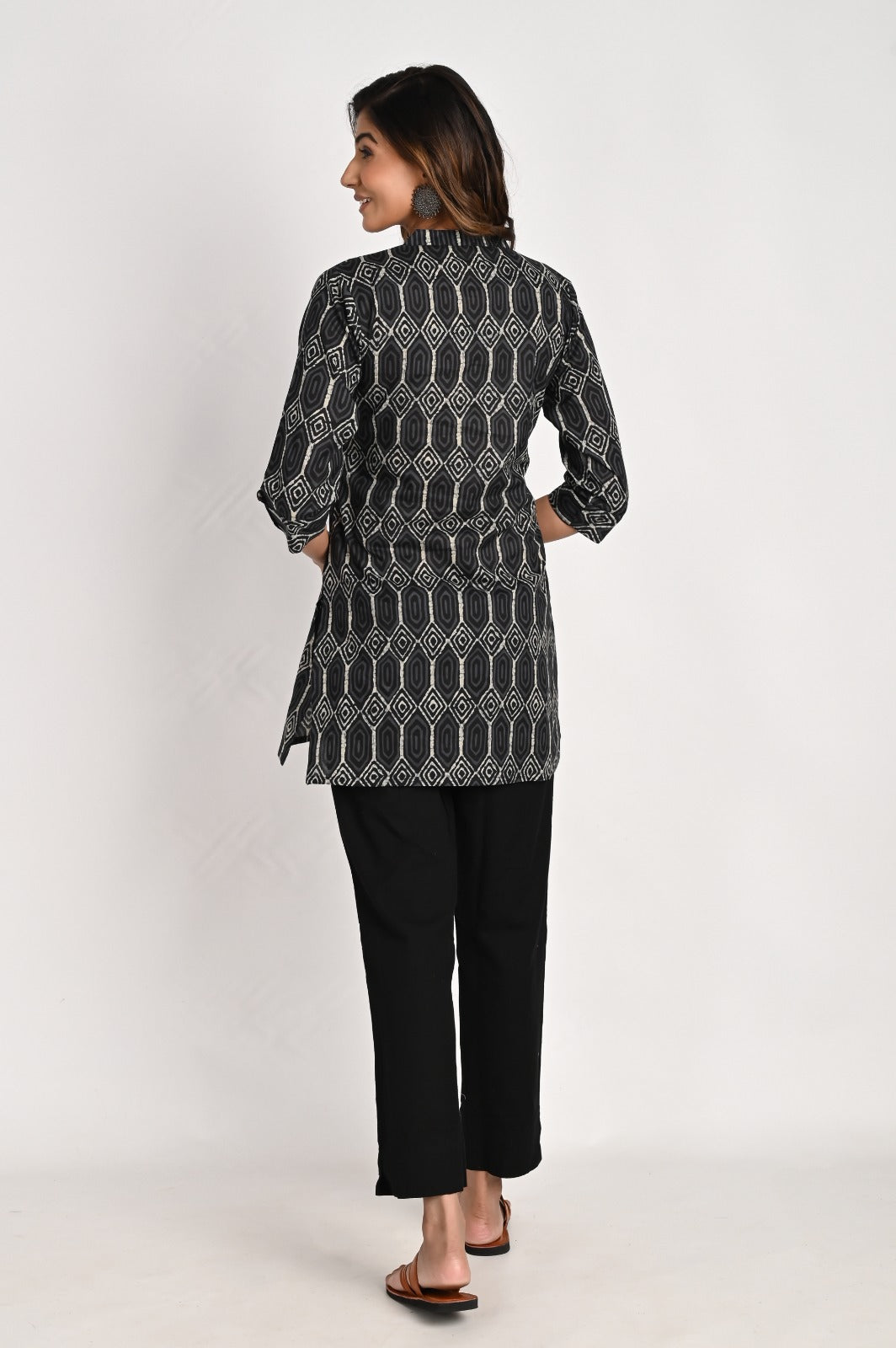 Geometric Printed Black Kurta