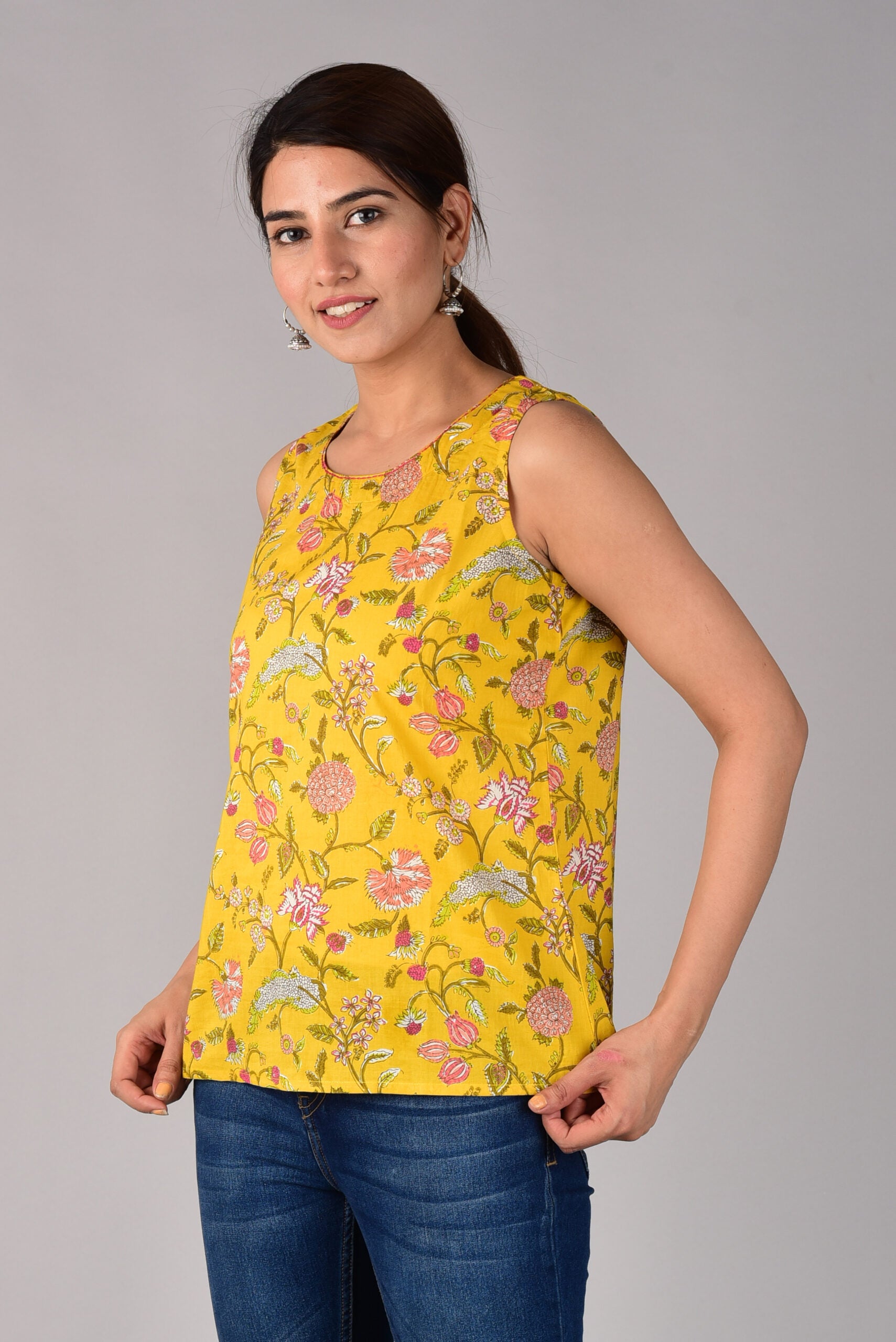 Floral Printed Sleeveless Top