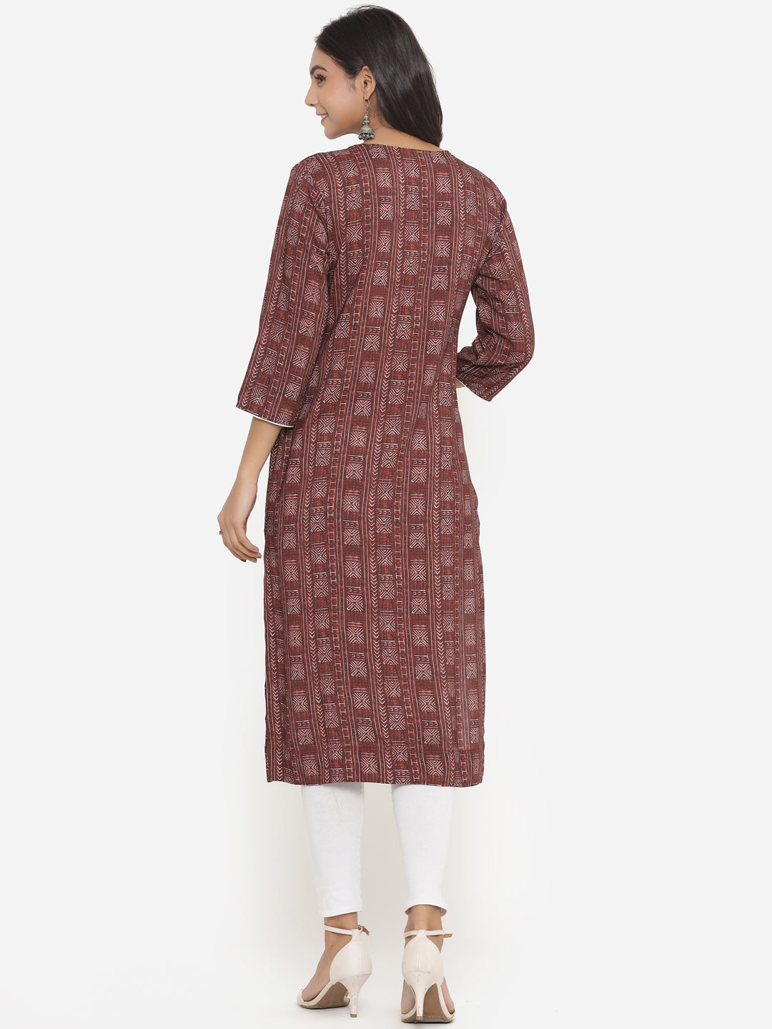 Maroon Straight Embroidered Kurta