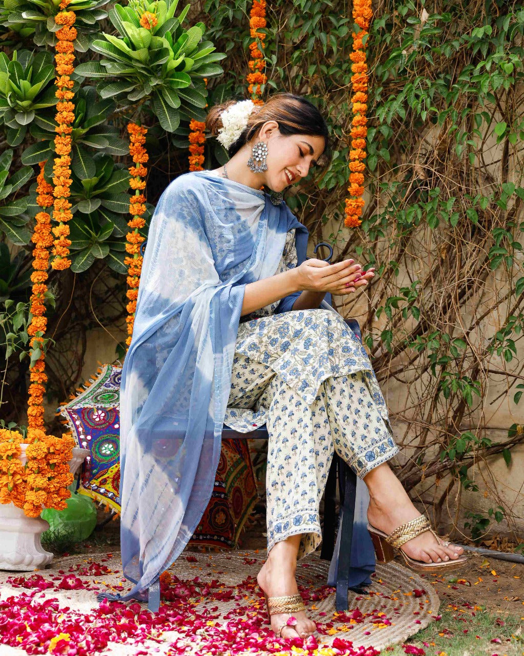 Floral Printed Kurta Set with Tie and Dye Dupatta