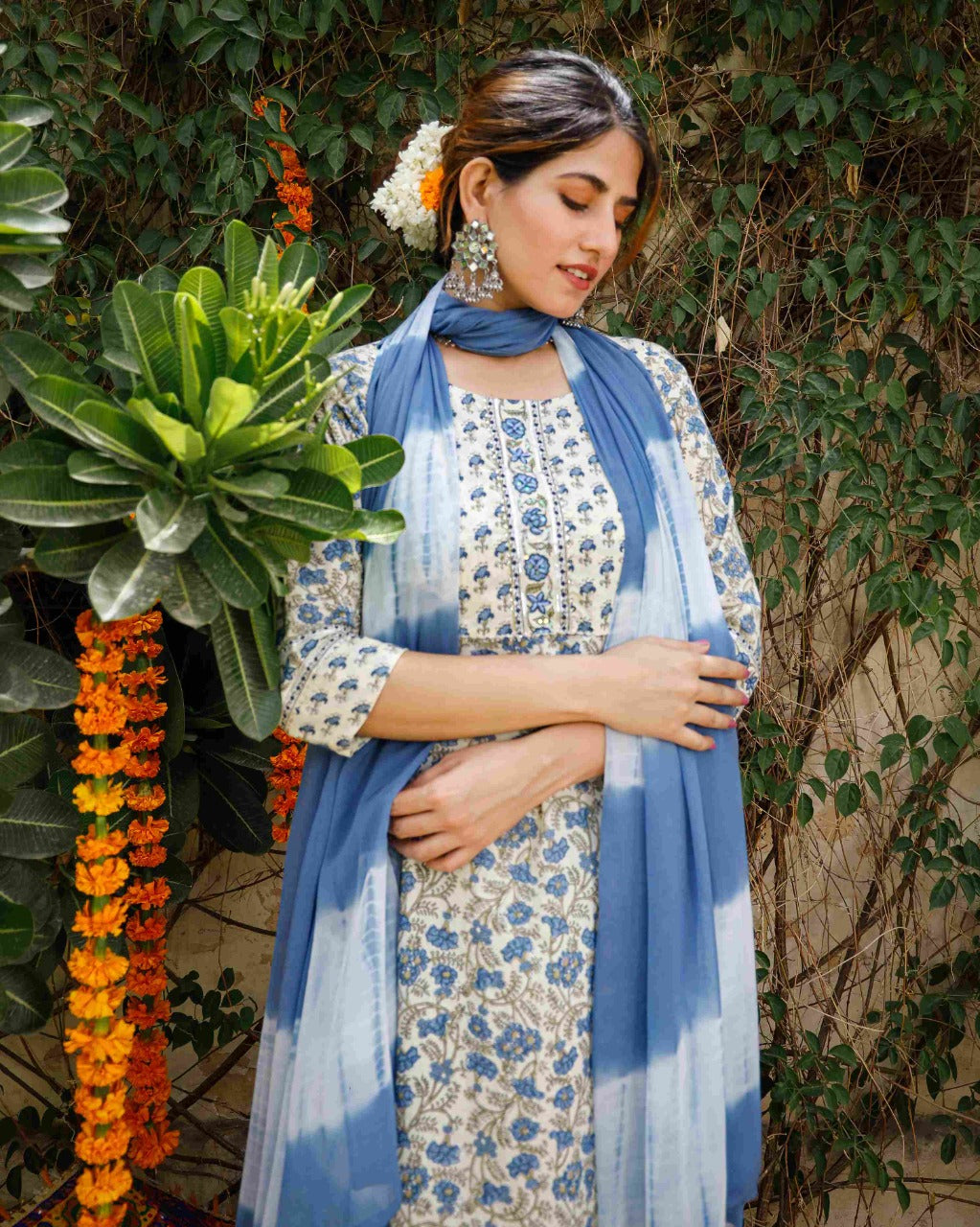 Floral Printed Kurta Set with Tie and Dye Dupatta
