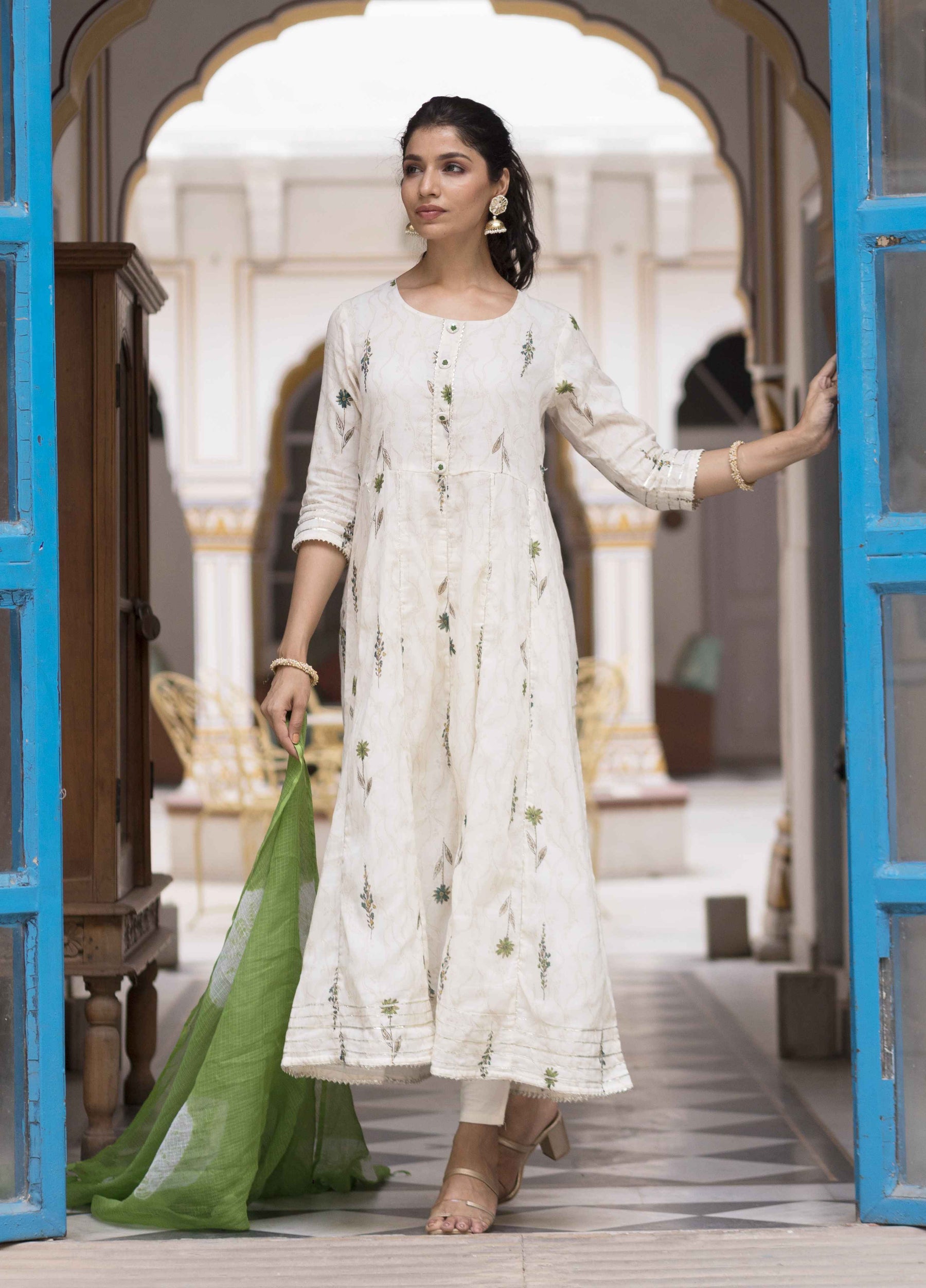 Mulmul Kurta With Tie-Dye Dupatta