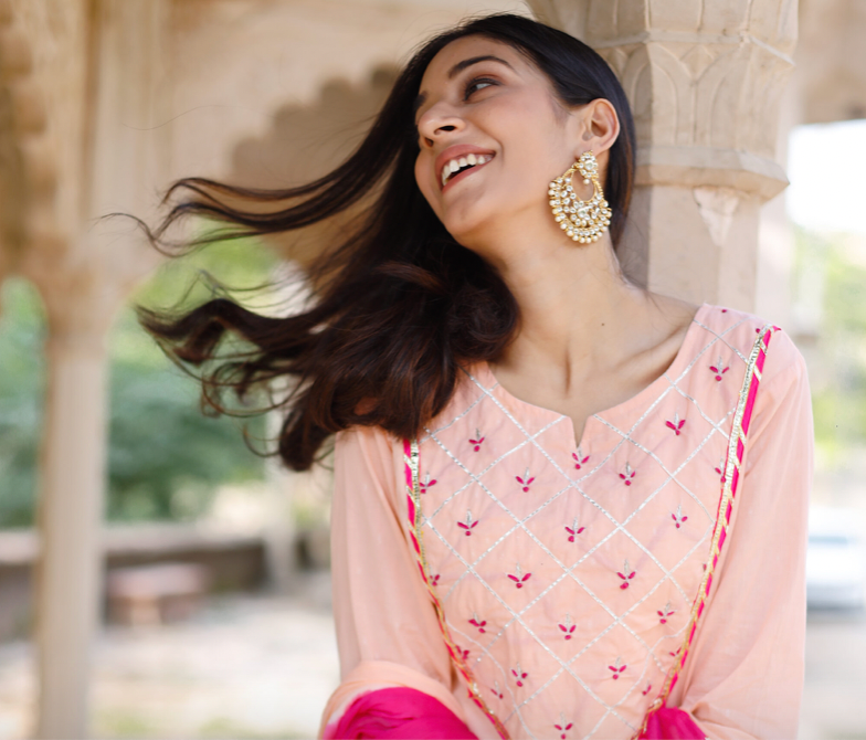 5 Graceful and Reasonably Priced Outfits for Bridesmaids That Will Catch Every Eye