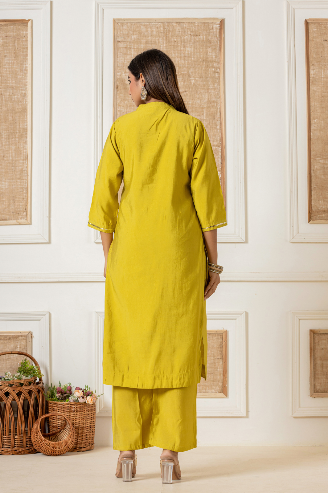 Muslin green kurta set with contrast bandhani dupatta