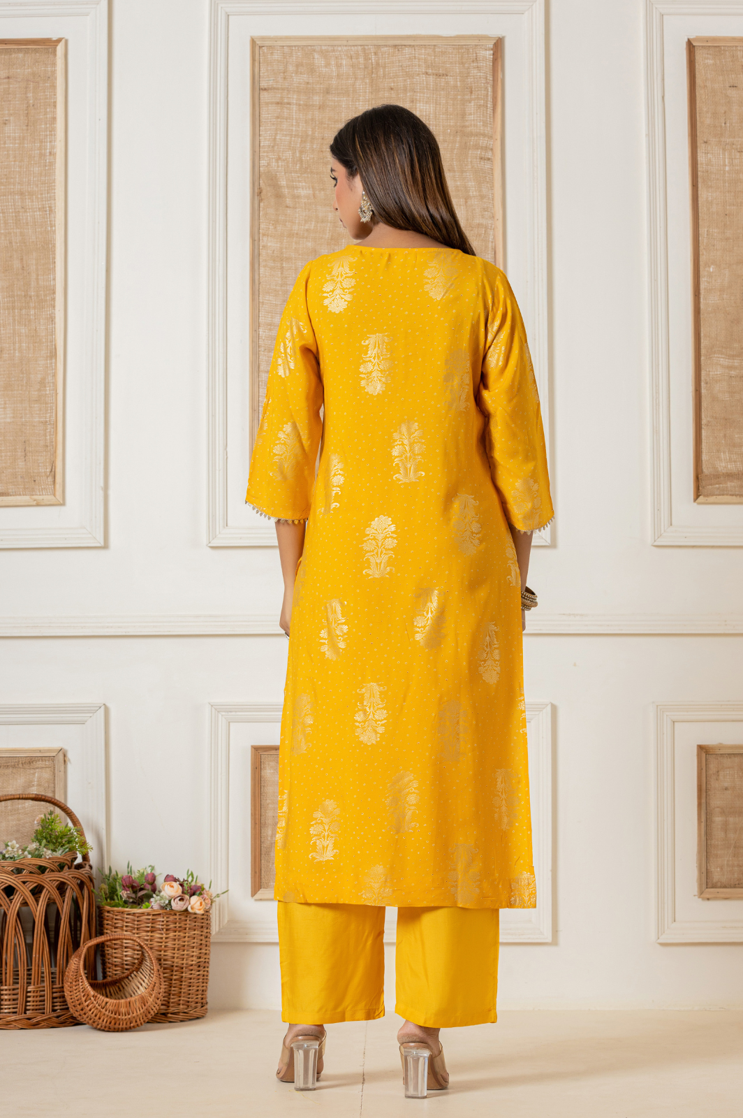 Muslin foil printed yellow kurta set with leheriya dupatta