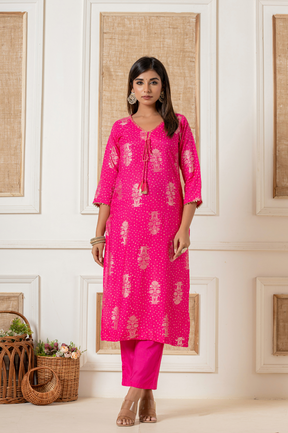 Muslin foil printed pink kurta set with leheriya dupatta