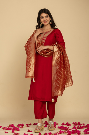 Solid red muslin kurta set with banarasi dupatta