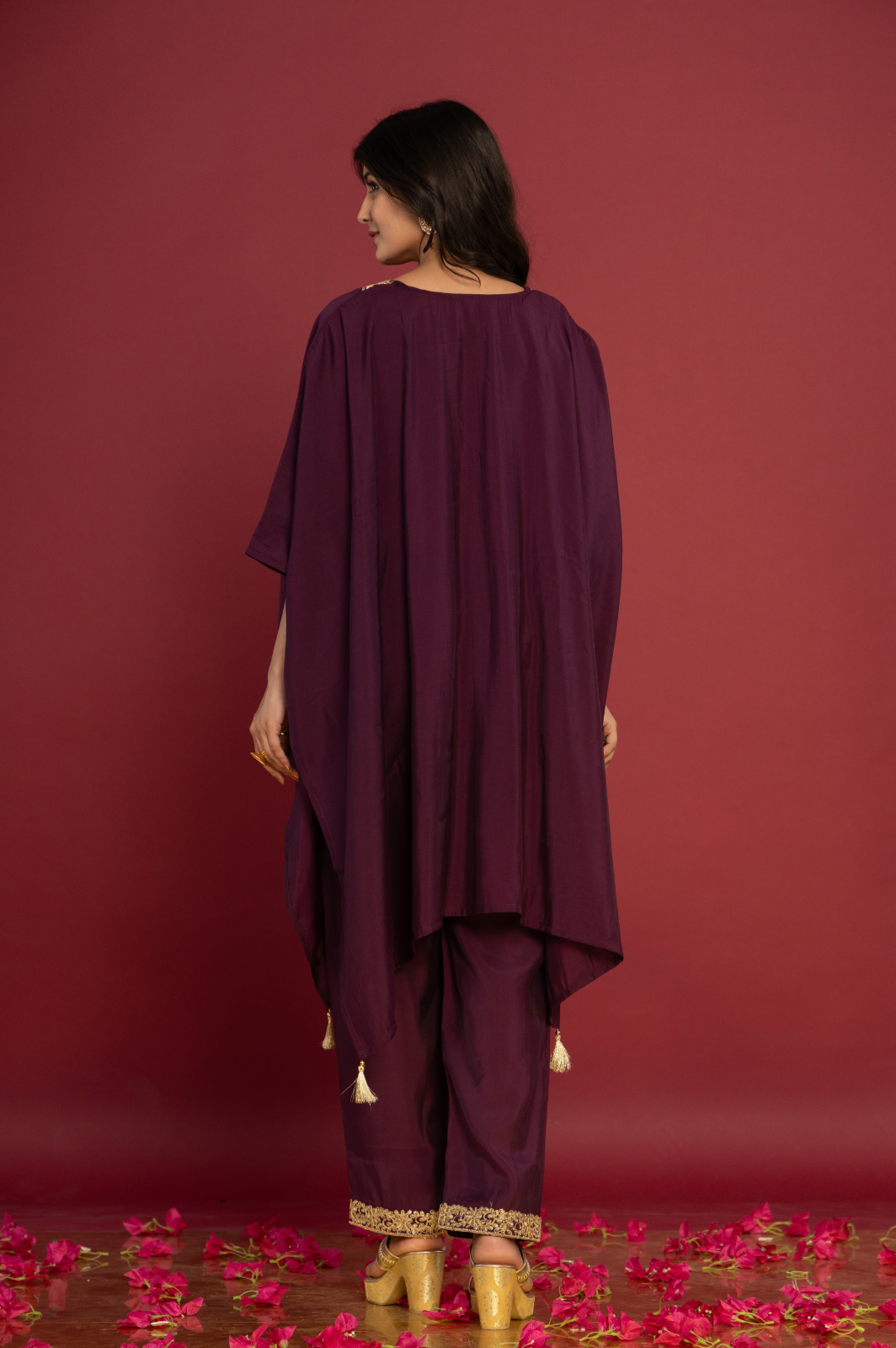 Purple asymmetric embroidered kaftan set