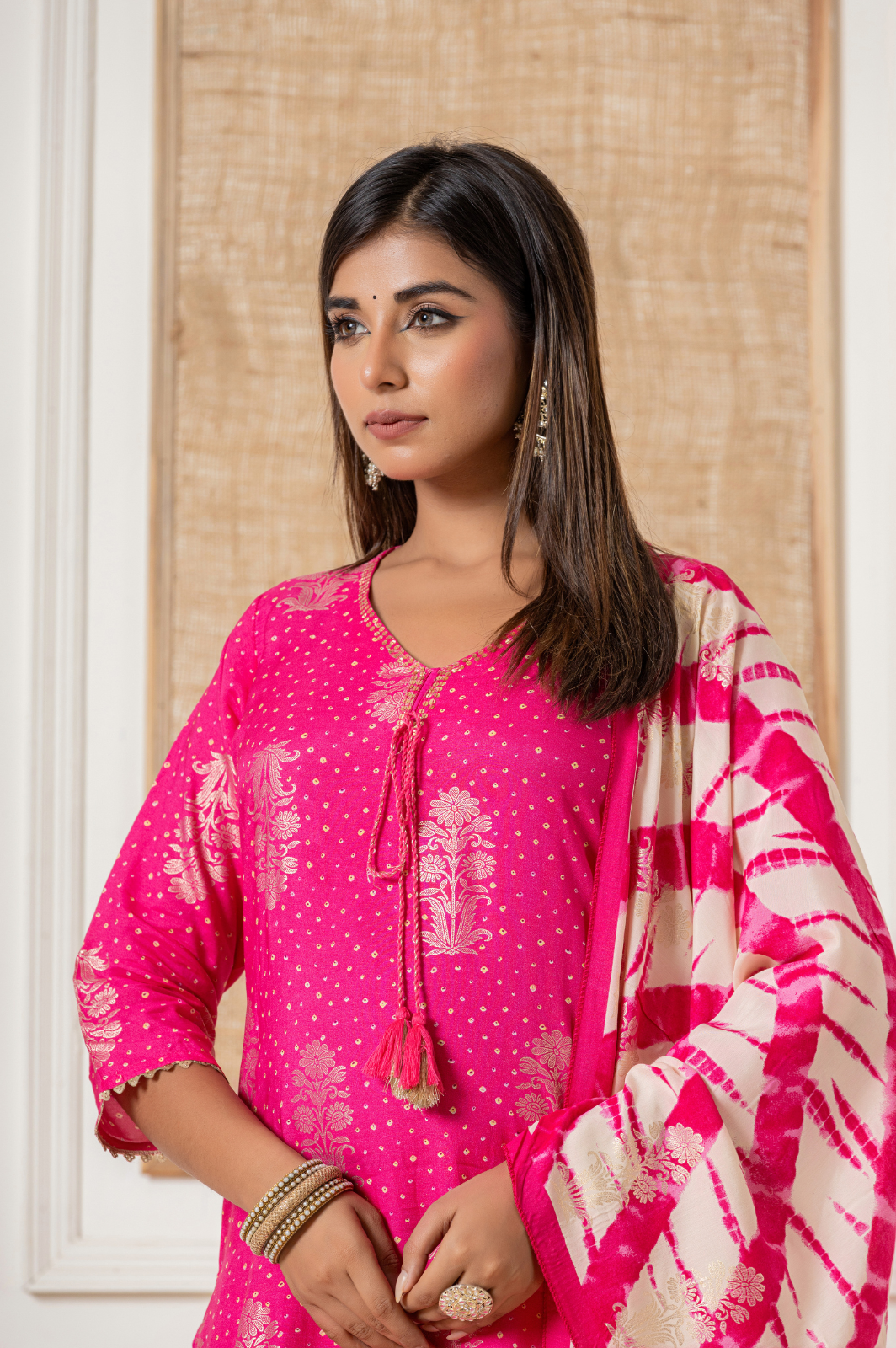 Muslin foil printed pink kurta set with leheriya dupatta