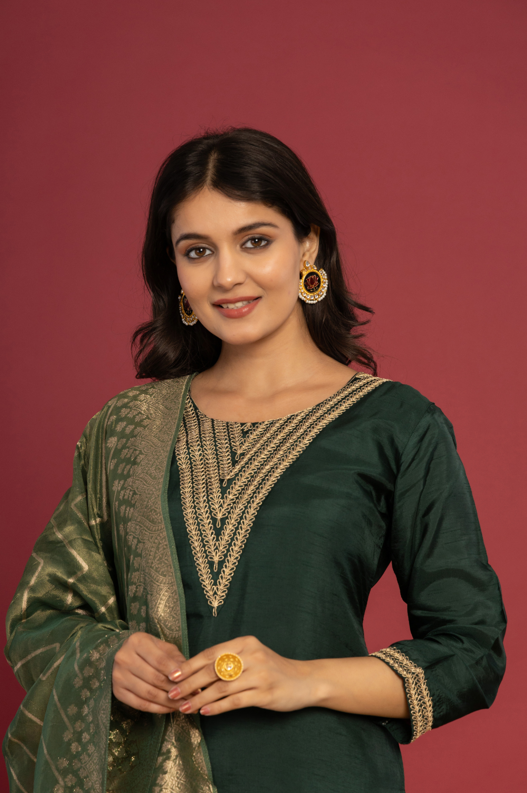 Solid green muslin kurta set with banarasi dupatta