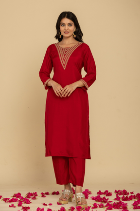 Solid red muslin kurta set with banarasi dupatta