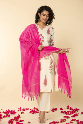 Cotton leaf printed pink kurta set with kota doria dupatta