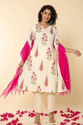 Cotton leaf printed pink kurta set with kota doria dupatta