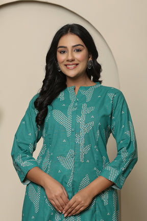 A-line button down green kurta