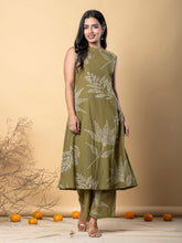 A line green cotton co-ord set with leaf motifs