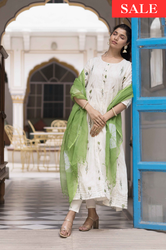 Mulmul Kurta With Tie-Dye Dupatta