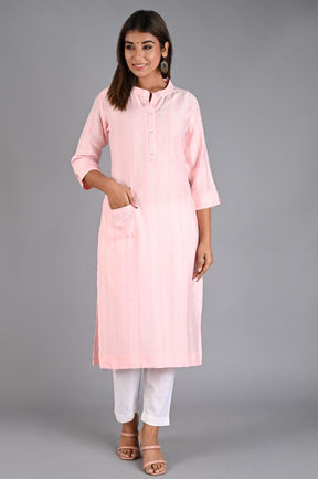 Pink Straight Kurta with Embroidered Pocket