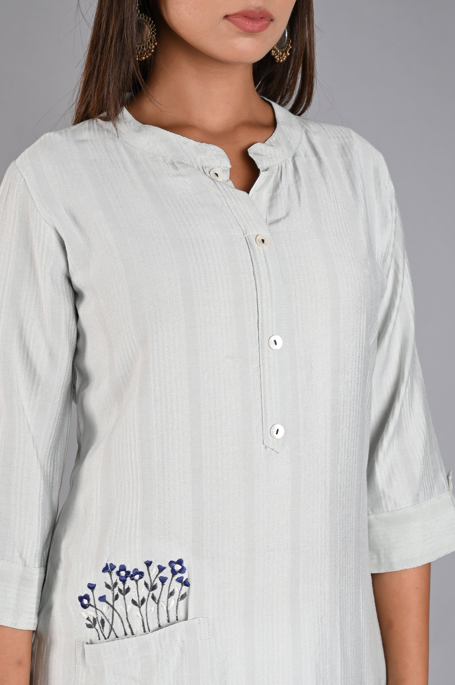 Grey Straight Kurta with Embroidered Pocket