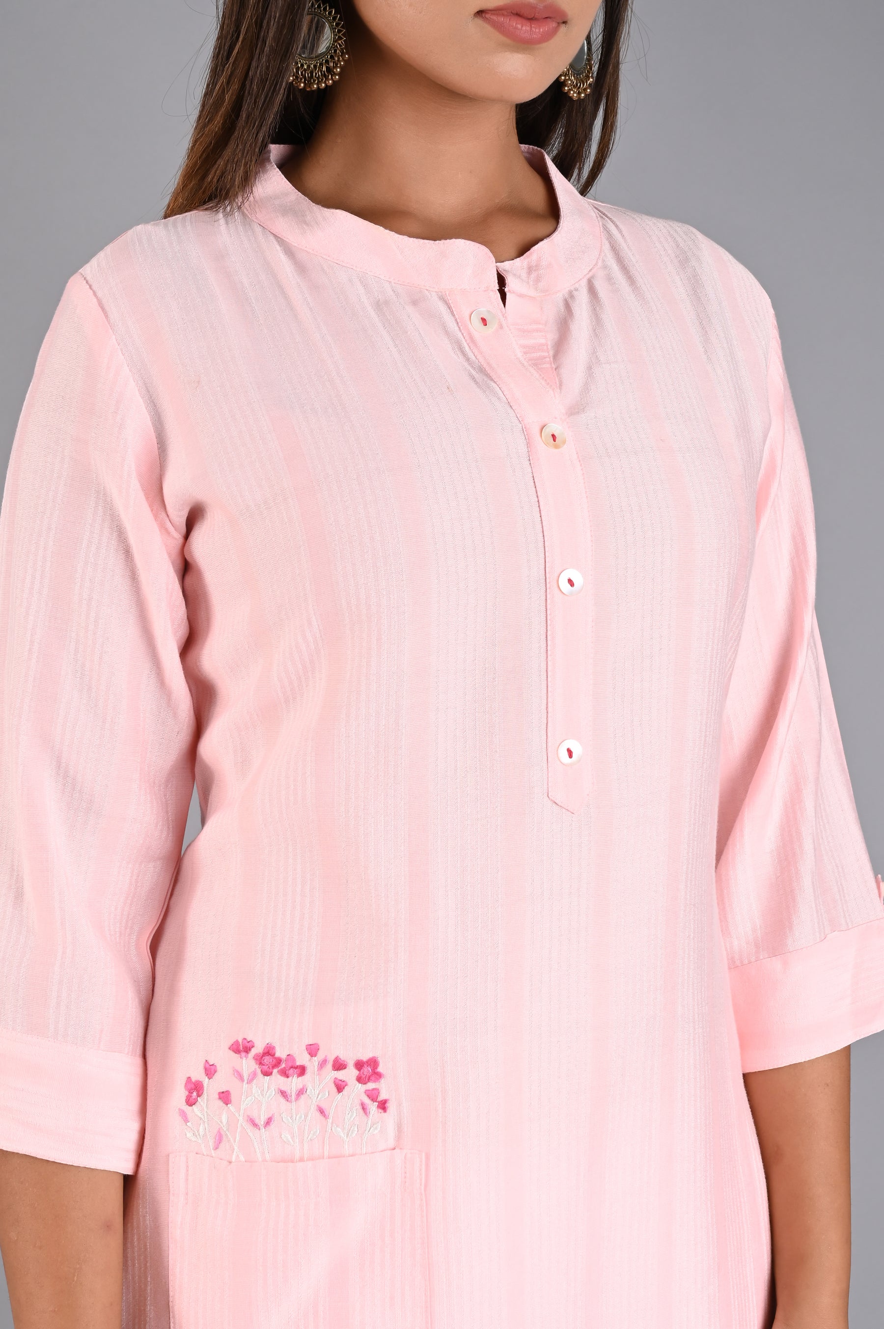 Pink Straight Kurta with Embroidered Pocket