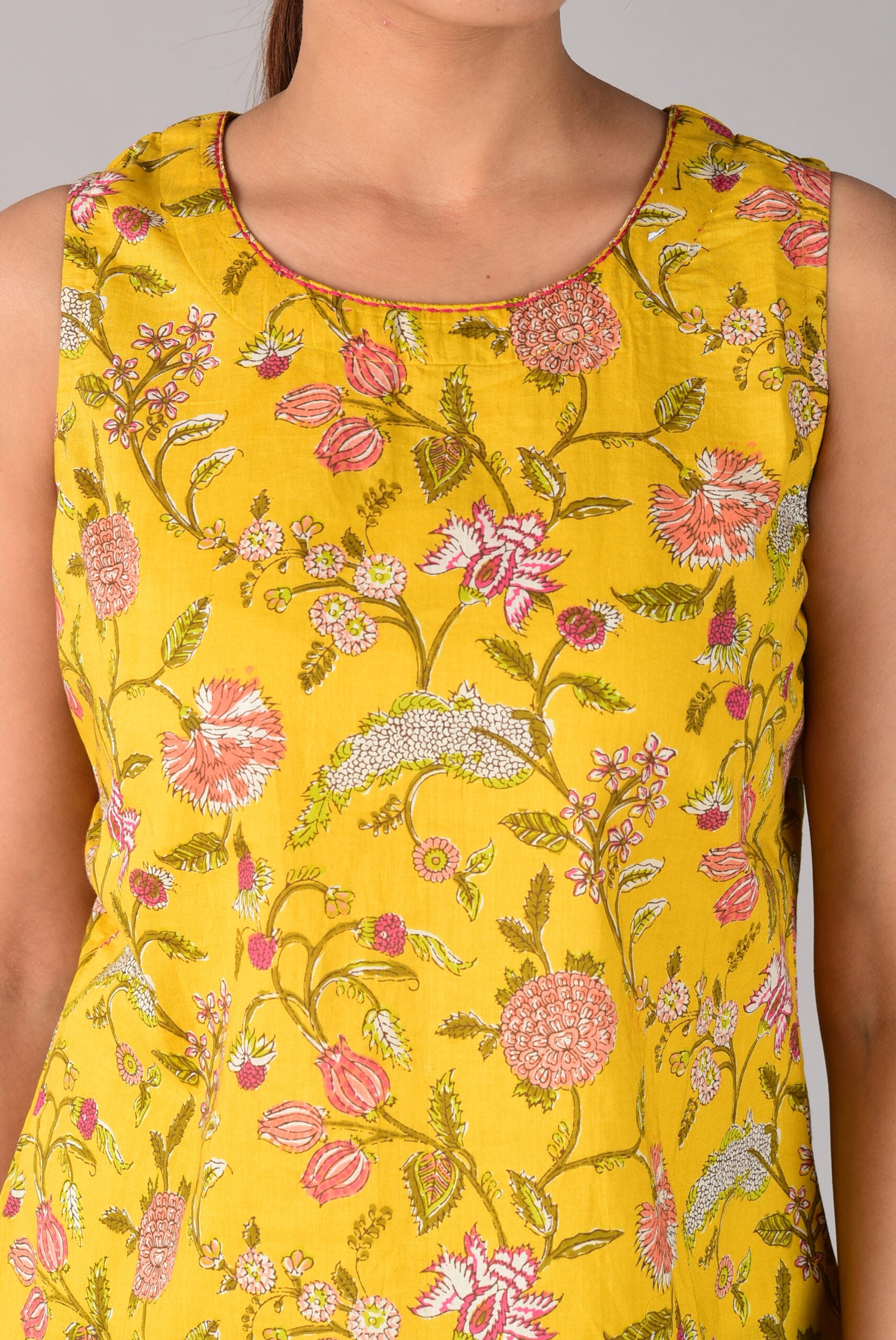 Floral Printed Sleeveless Top